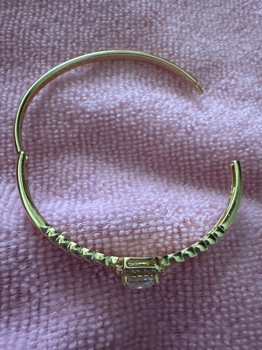 14kGold laminated Bangle Bracelet with Clear Stone - photo 5