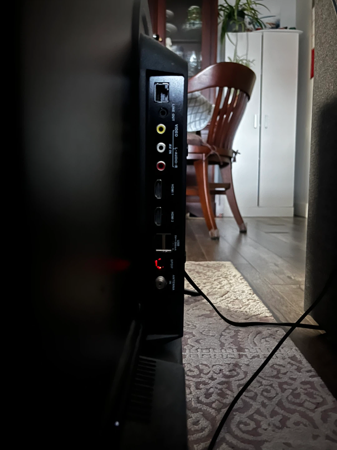 Hitachi 32” TV with Remote - photo 2