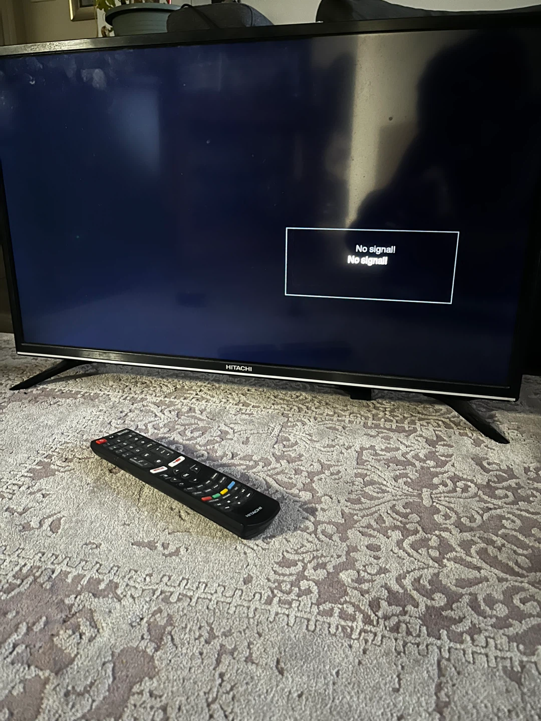 Hitachi 32” TV with Remote