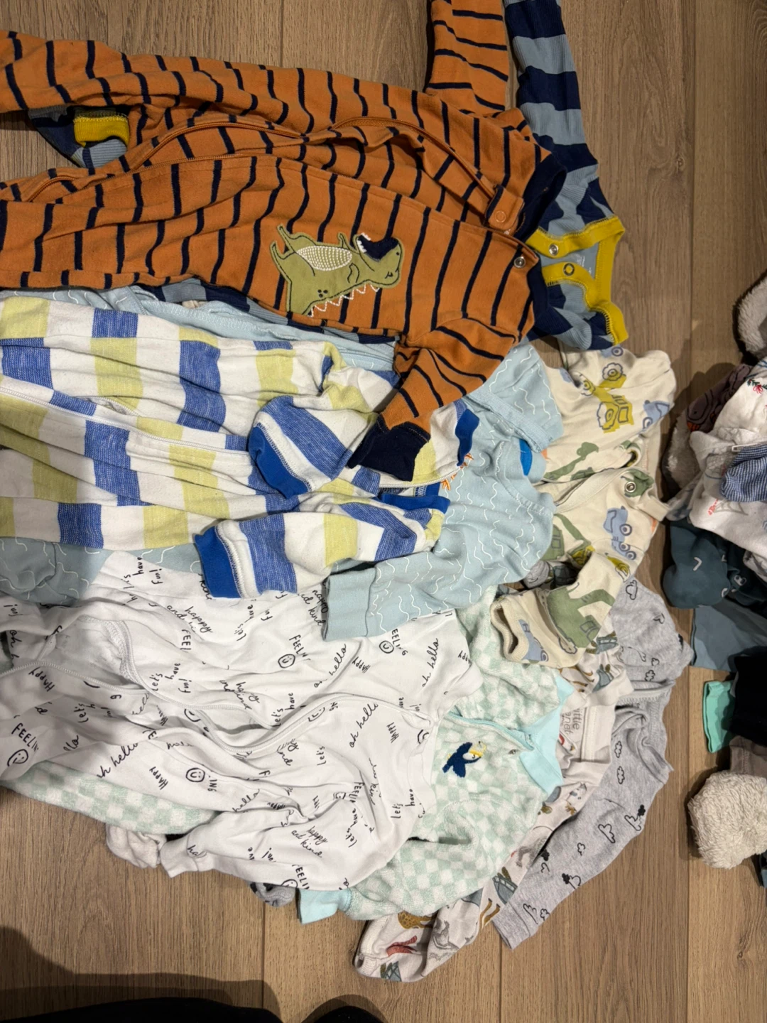 Baby Boy Clothing Lot (0-3 months) - photo 4