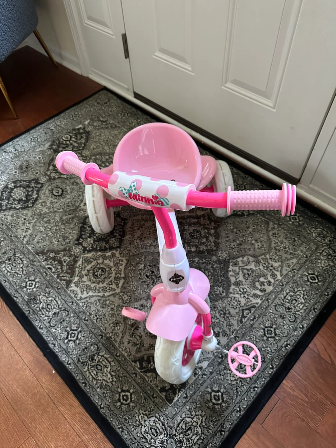 Disney Minnie Mouse "Baby Little Helper" Tricycle - photo 3