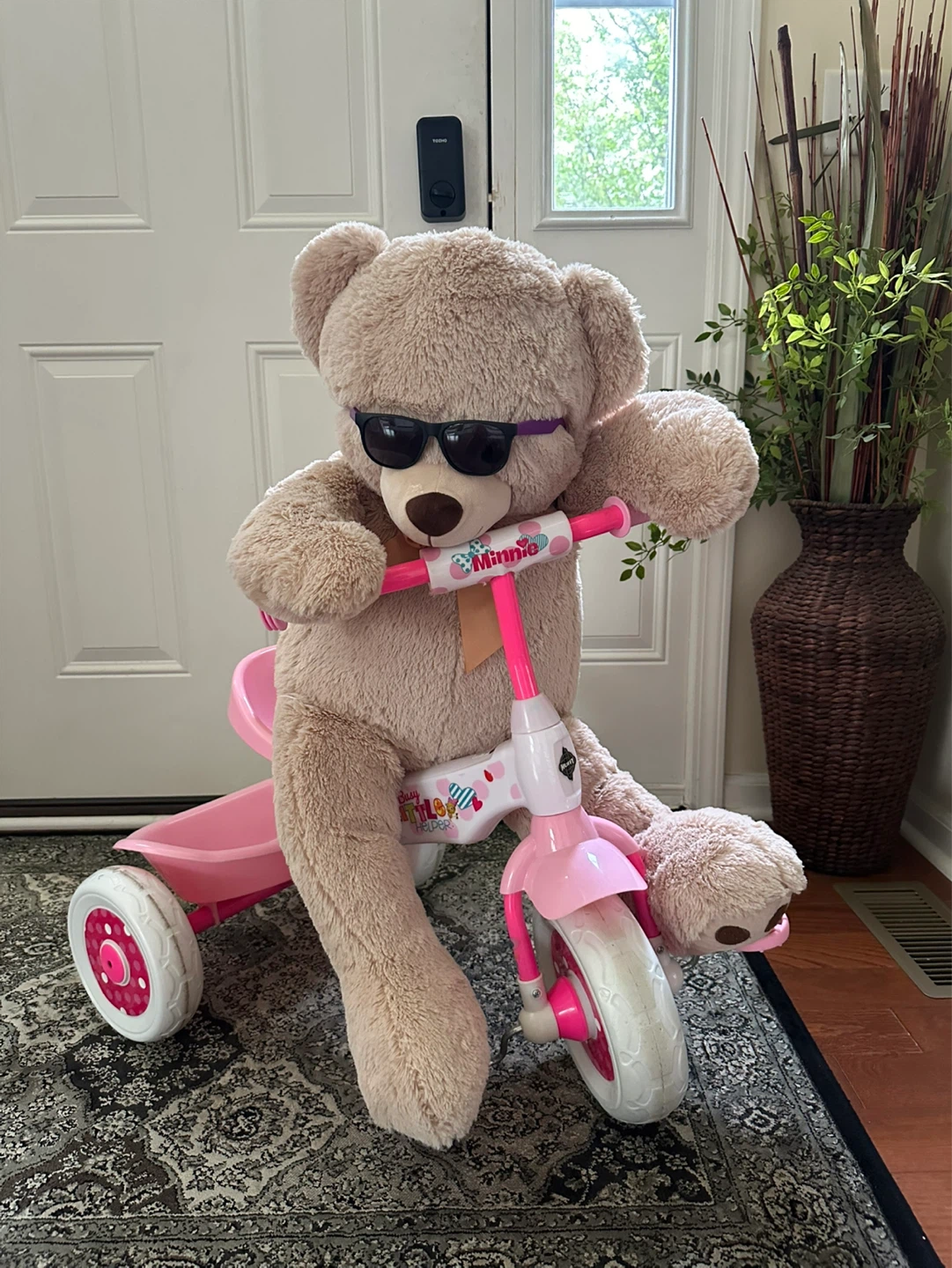 Disney Minnie Mouse "Baby Little Helper" Tricycle
