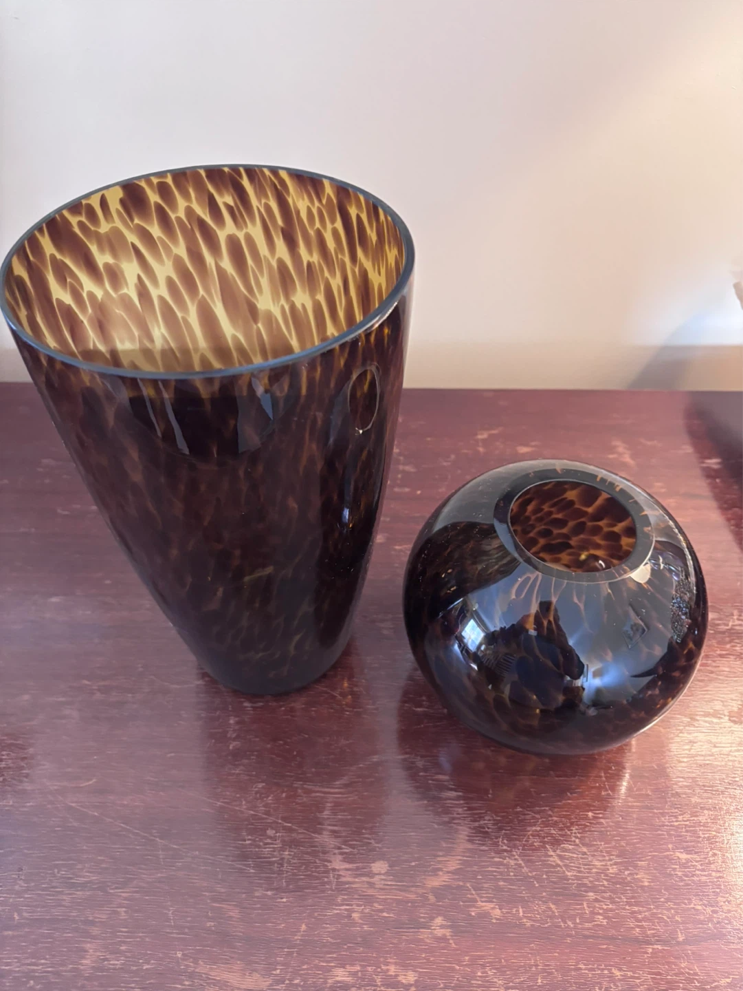 Set of 2 Tortoiseshell Glass Vases
