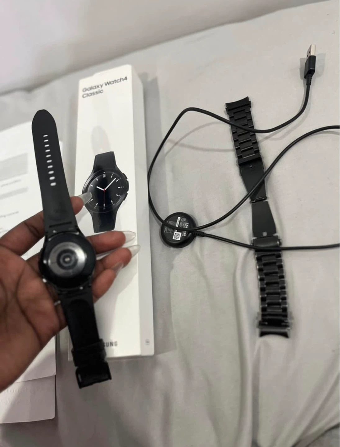 Galaxy Watch4 Classic - photo 2