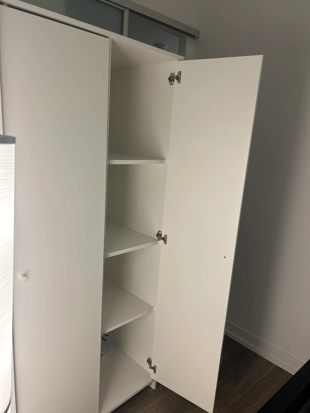 ❗️❗️MUST GO❗️❗️White Wardrobe with 3 Doors and Hanging Rail - photo 2