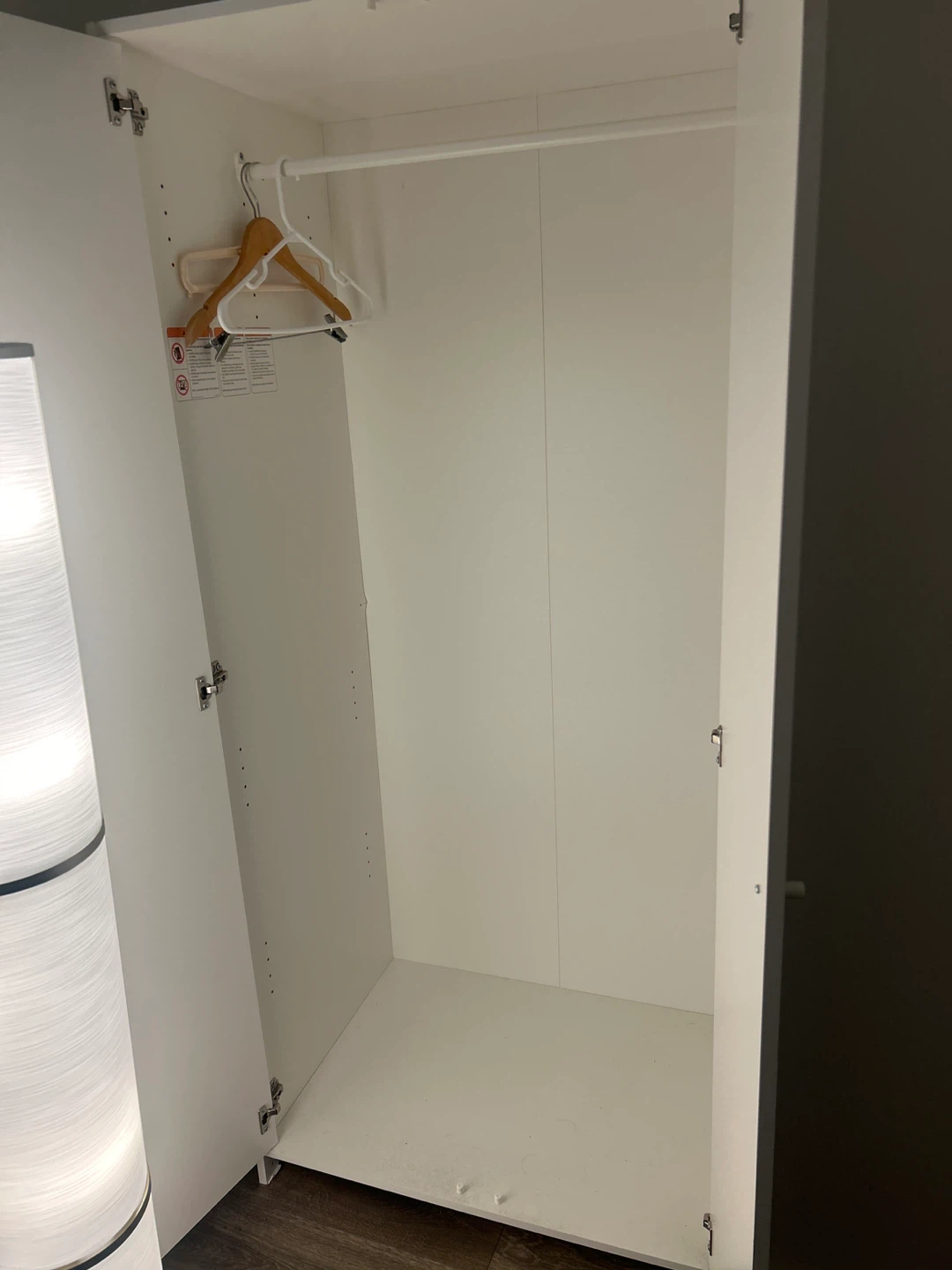 ❗️❗️MUST GO❗️❗️White Wardrobe with 3 Doors and Hanging Rail - photo 3