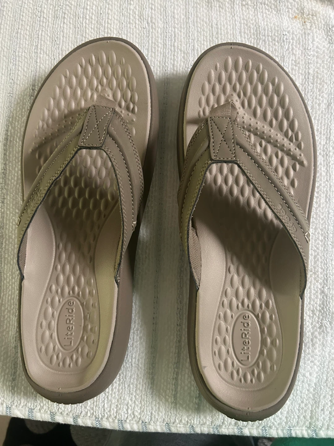 Crocs LiteRide Flip Flops Size 8