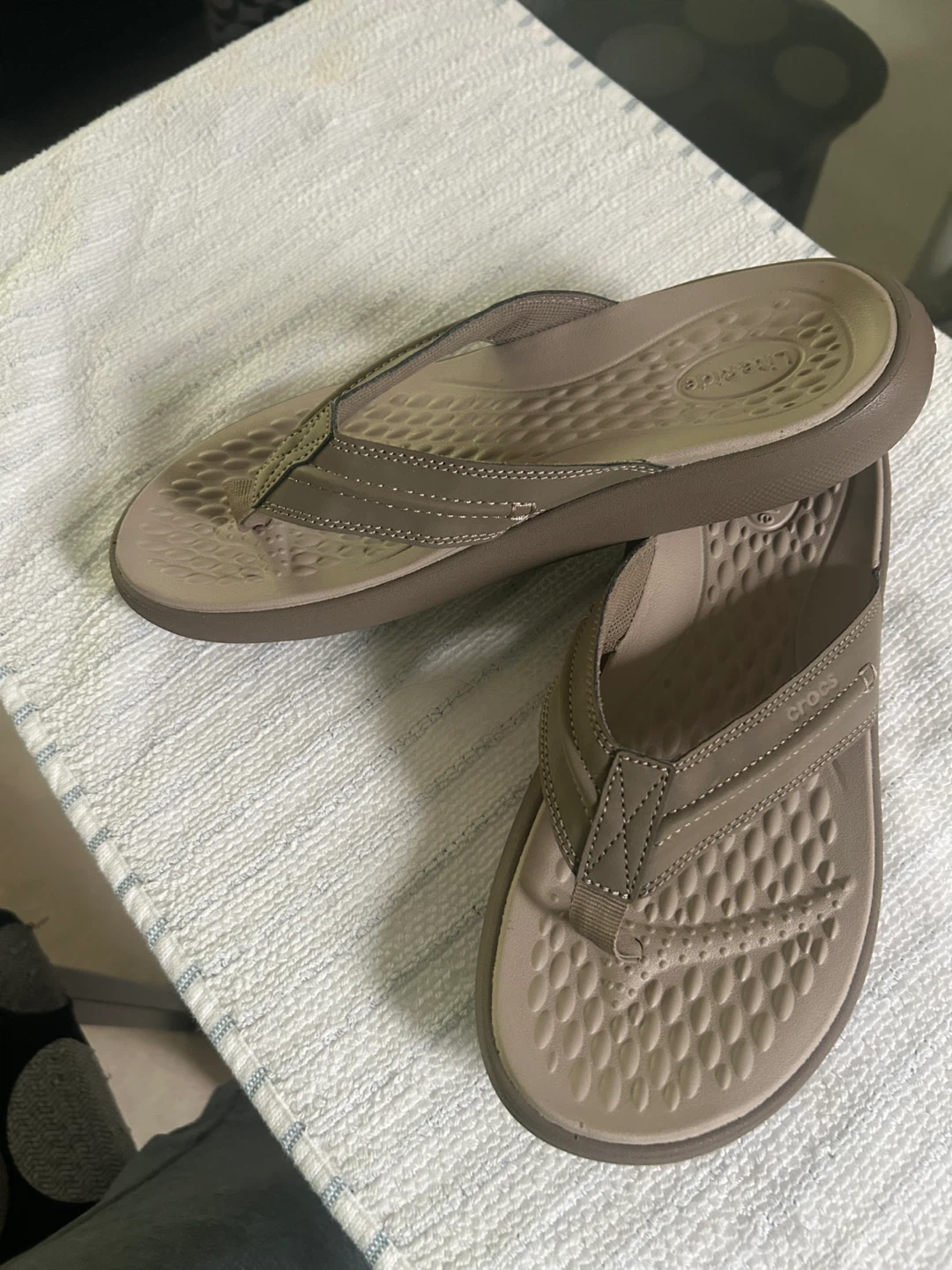 Crocs LiteRide Flip Flops Size 8 - photo 2