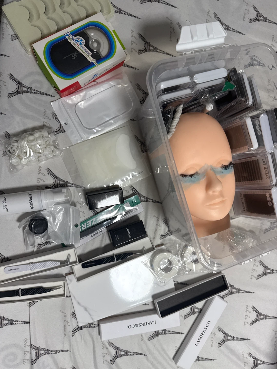 Lashes & Co. Eyelash Extension Kit with Mannequin Head - photo 2