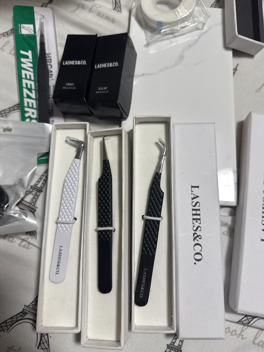 Lashes & Co. Eyelash Extension Kit with Mannequin Head - photo 3