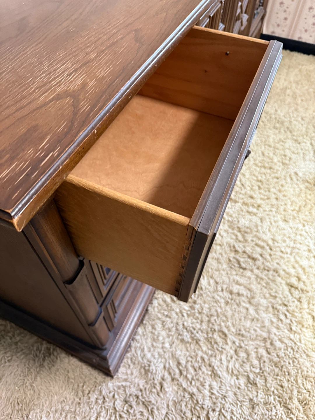 Bassett Furniture Industries Dresser - photo 5