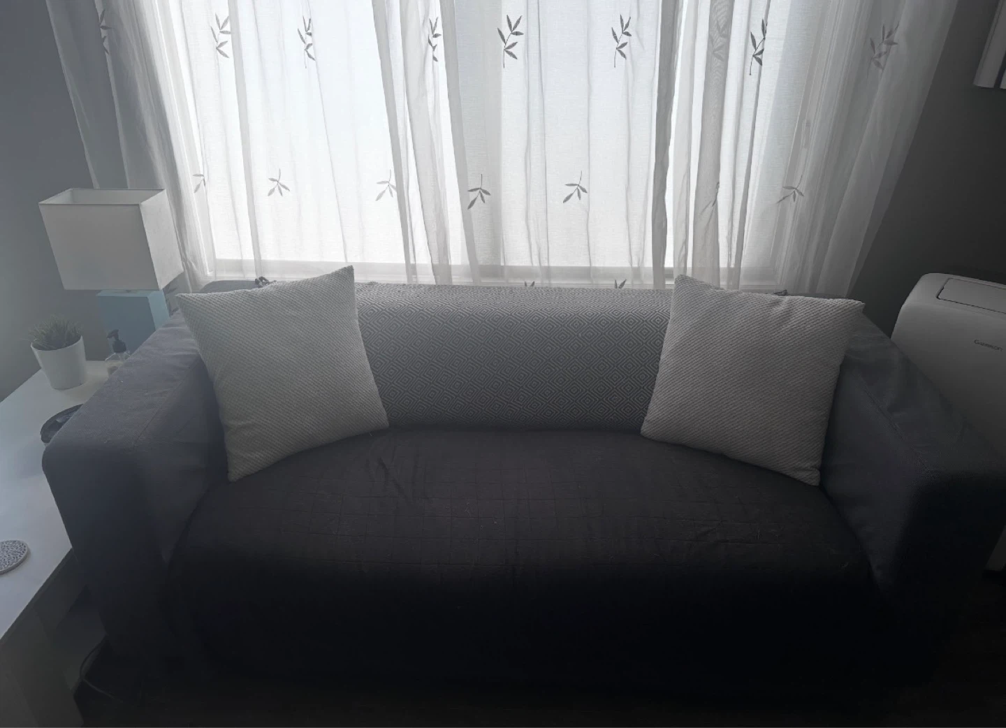 IKEA KLIPPAN Loveseat