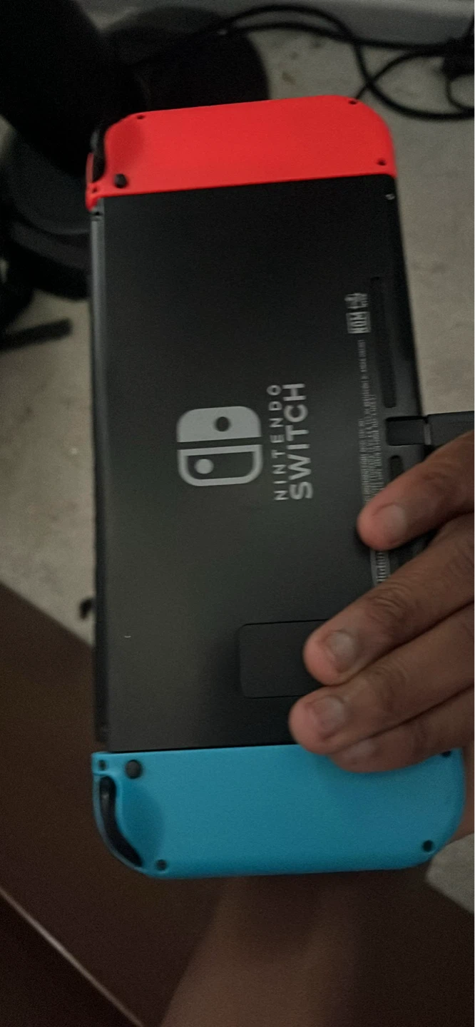 Nintendo switch - photo 2