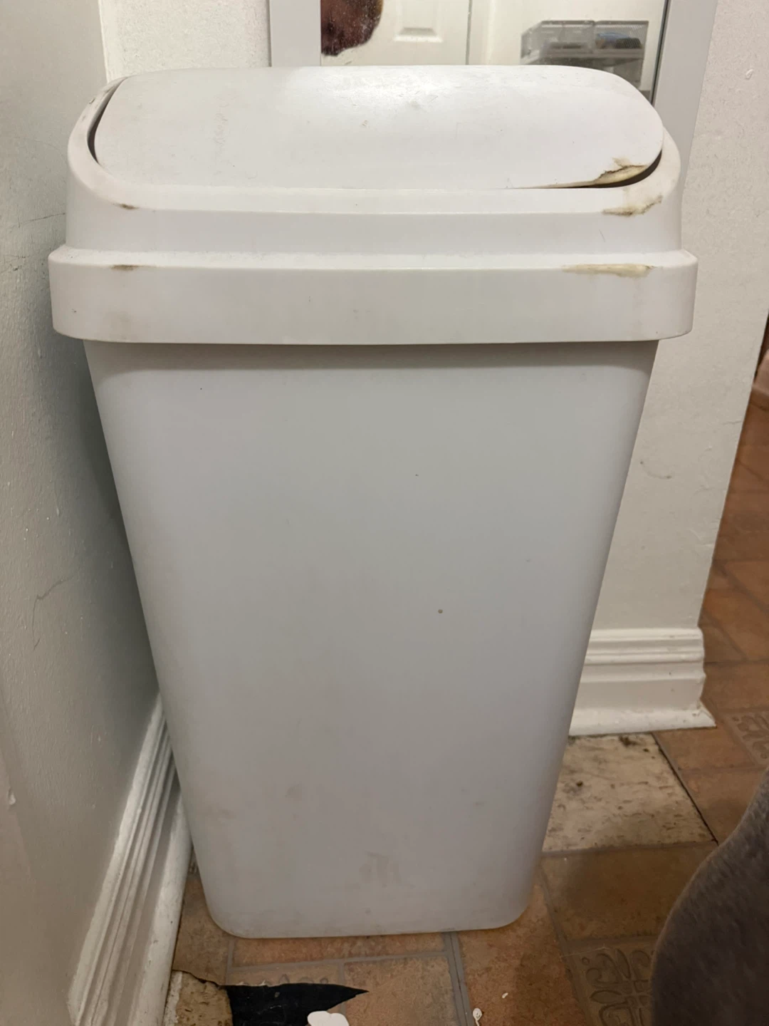 White Swing Top Trash Can - photo 2