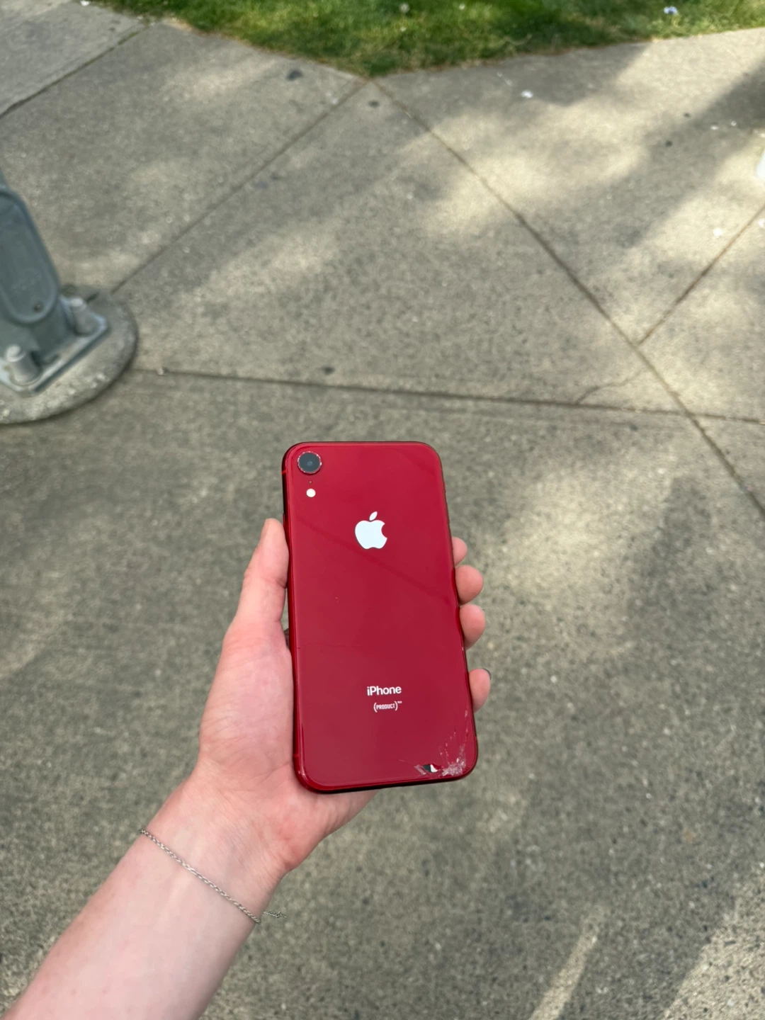 iPhone XR 128gb - photo 2