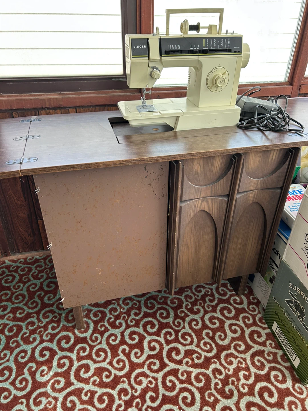 Singer Sewing Machine - photo 5