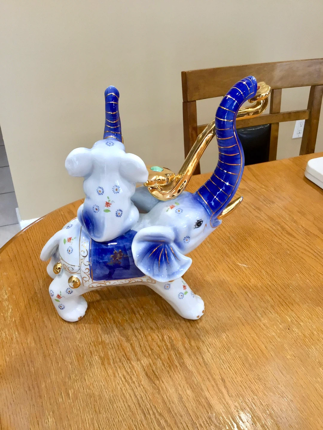 Blue and White Porcelain Elephant Figurine with Gold Accents - photo 4