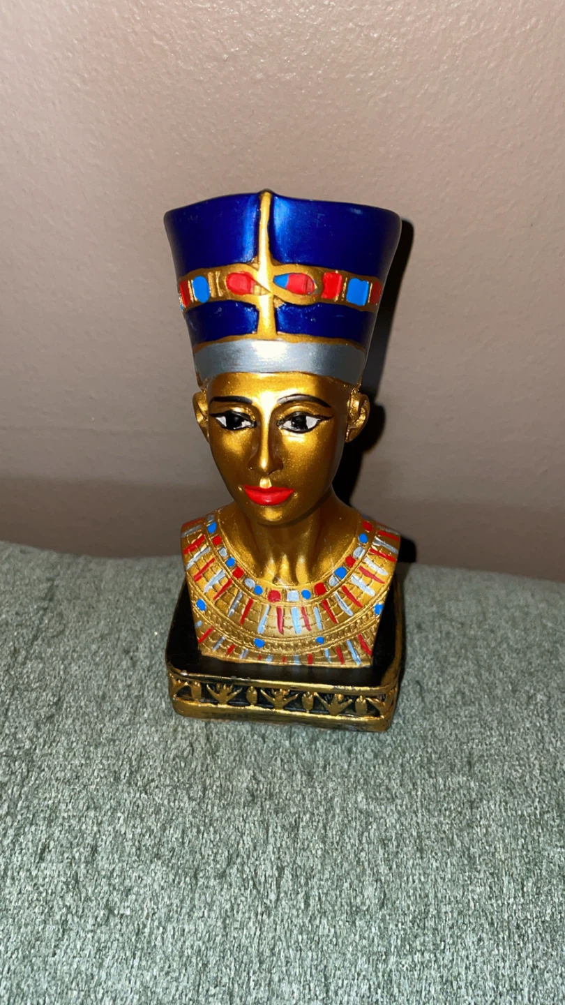 Nefertiti Bust Figurine
