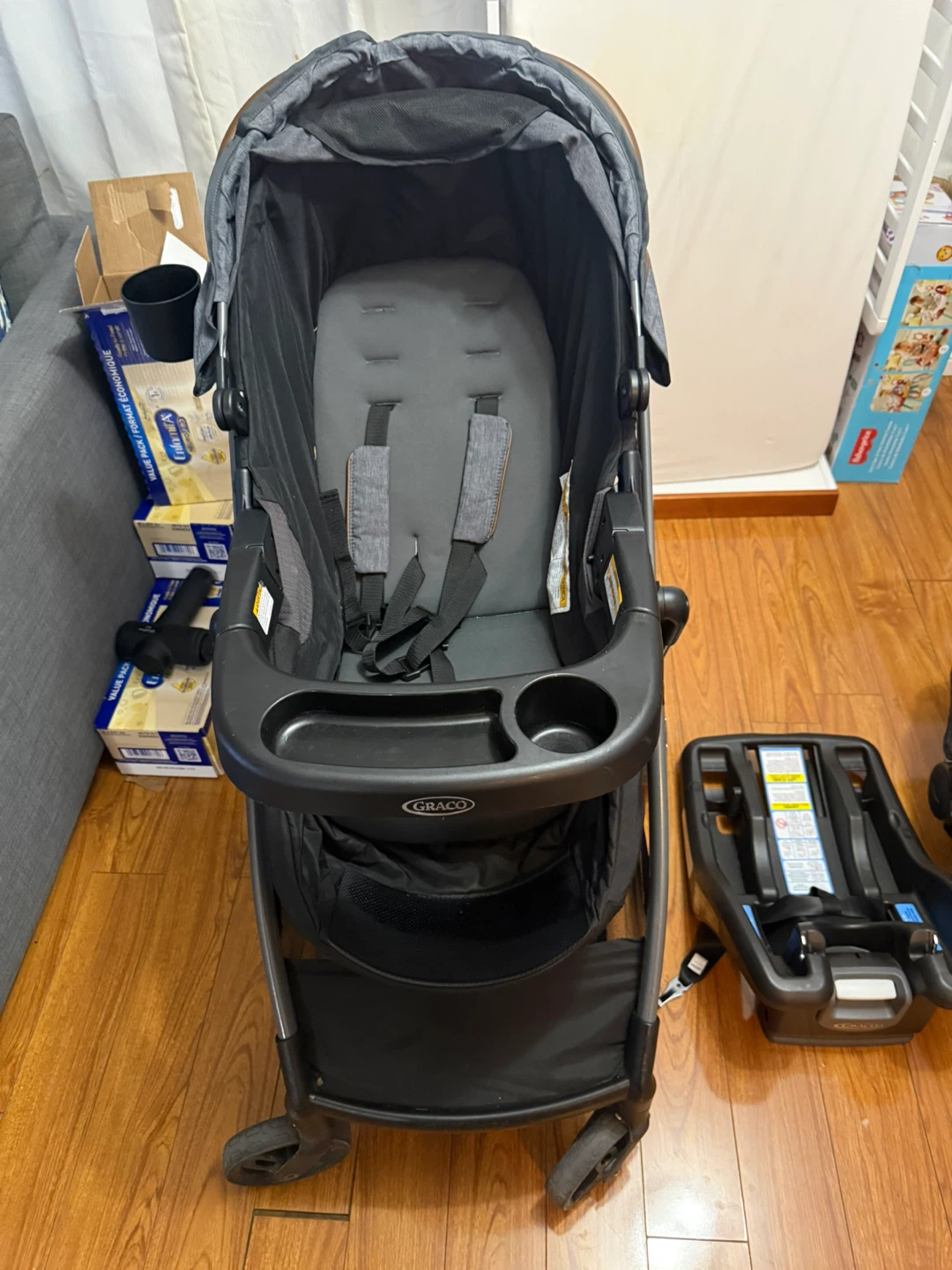 Graco SnugRide 35 Lite Infant Car Seat and Base