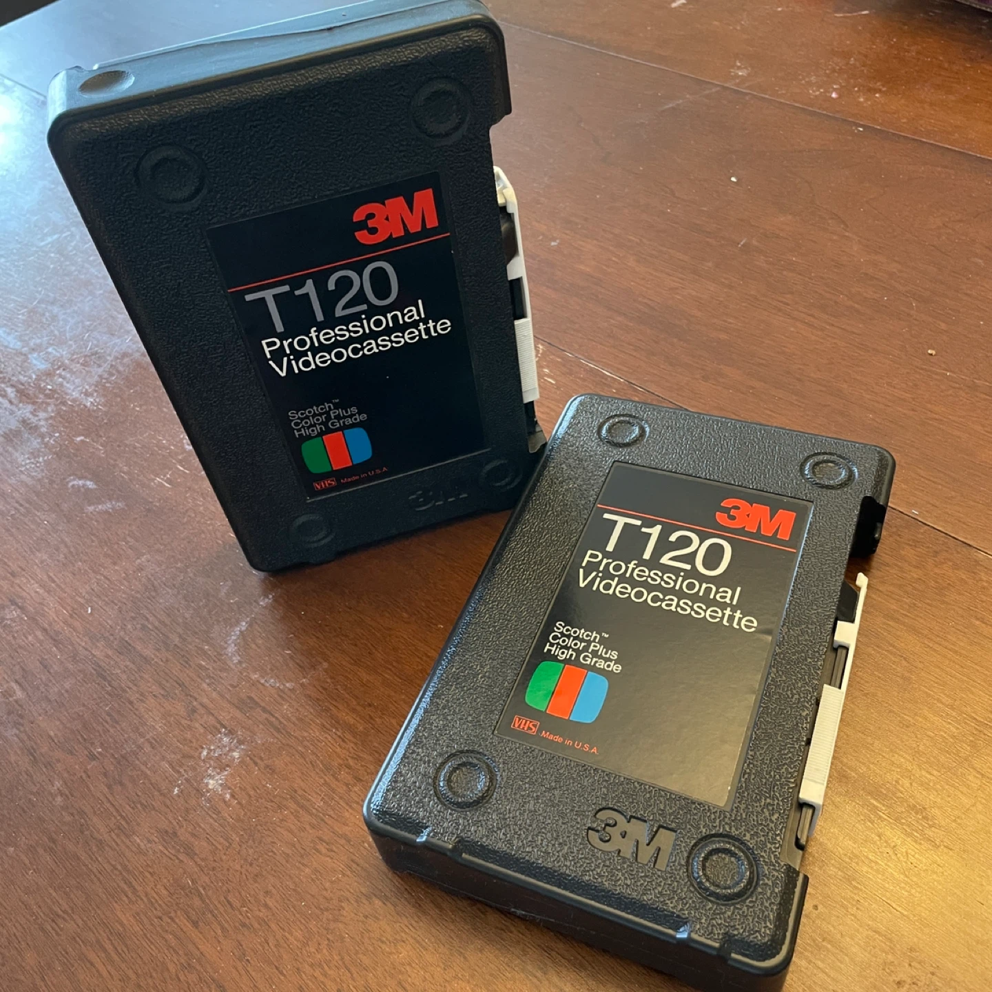 3M Scotch T120 Professional Videocassette - photo 2