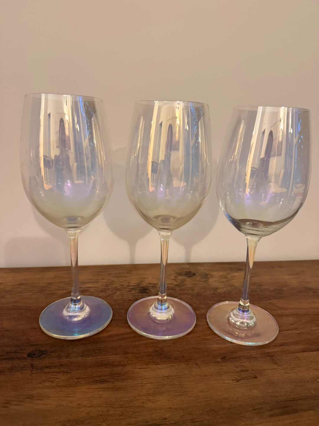 Set of 3 Iridescent Wine Glasses