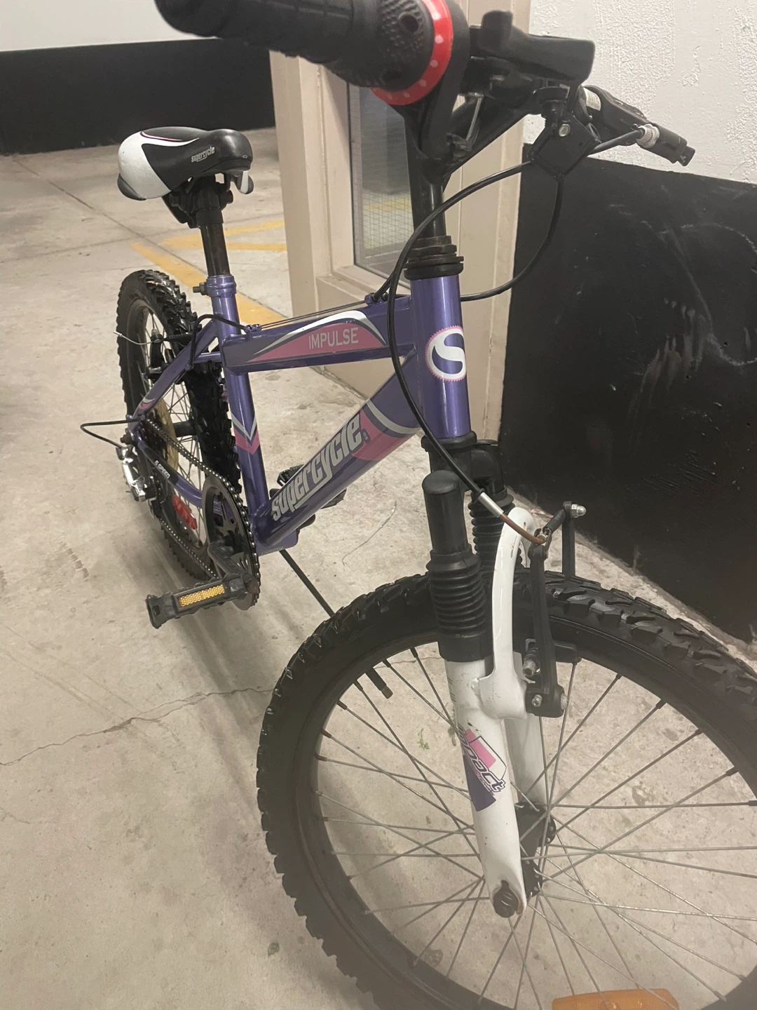 Supercycle Impulse 5-Speed Kids Bike 20” - photo 2