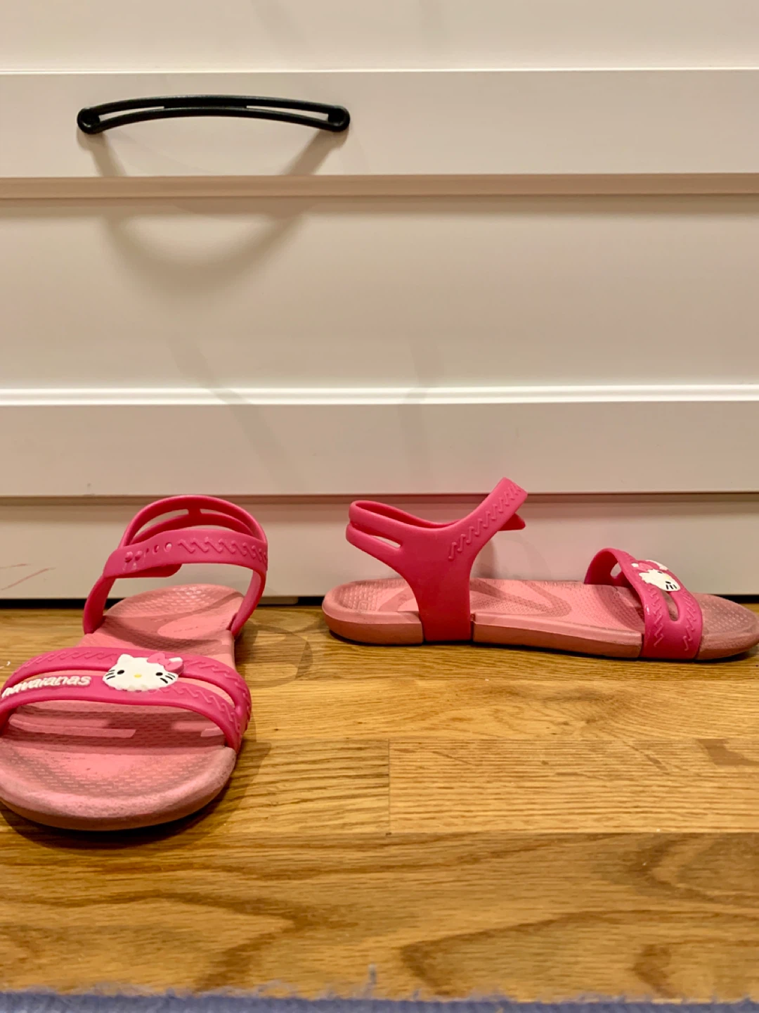 Pink Hello Kitty Havaianas Sandals - photo 2