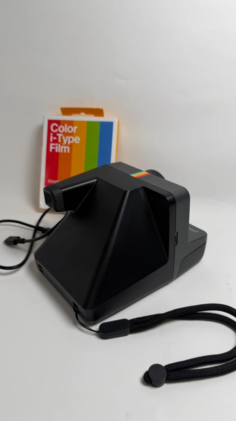 Polaroid Now Instant Camera Generation 3 - Black - photo 4