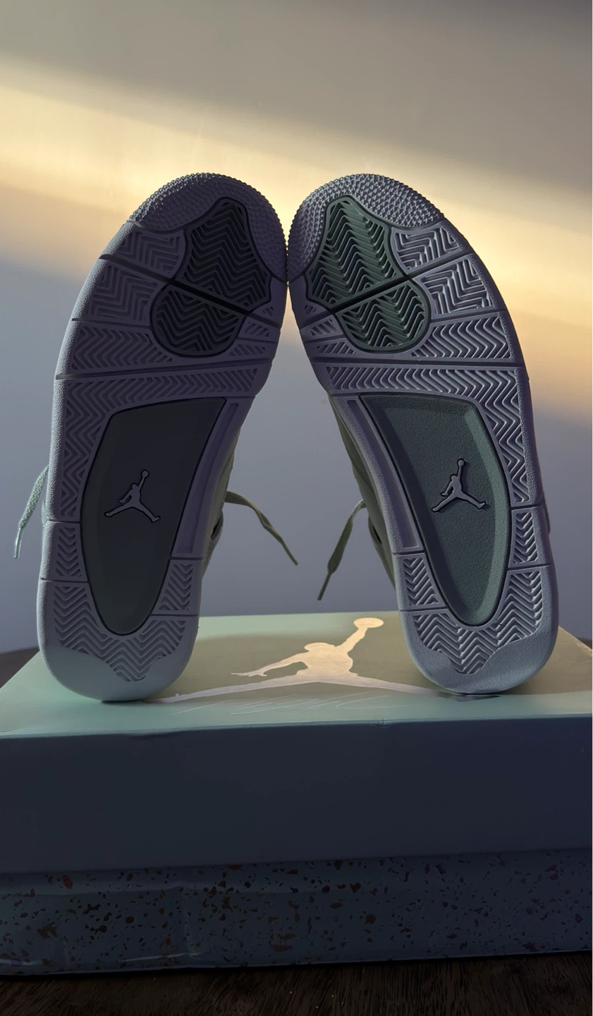 Air Jordan 4 Retro SE (Light Green) - photo 2
