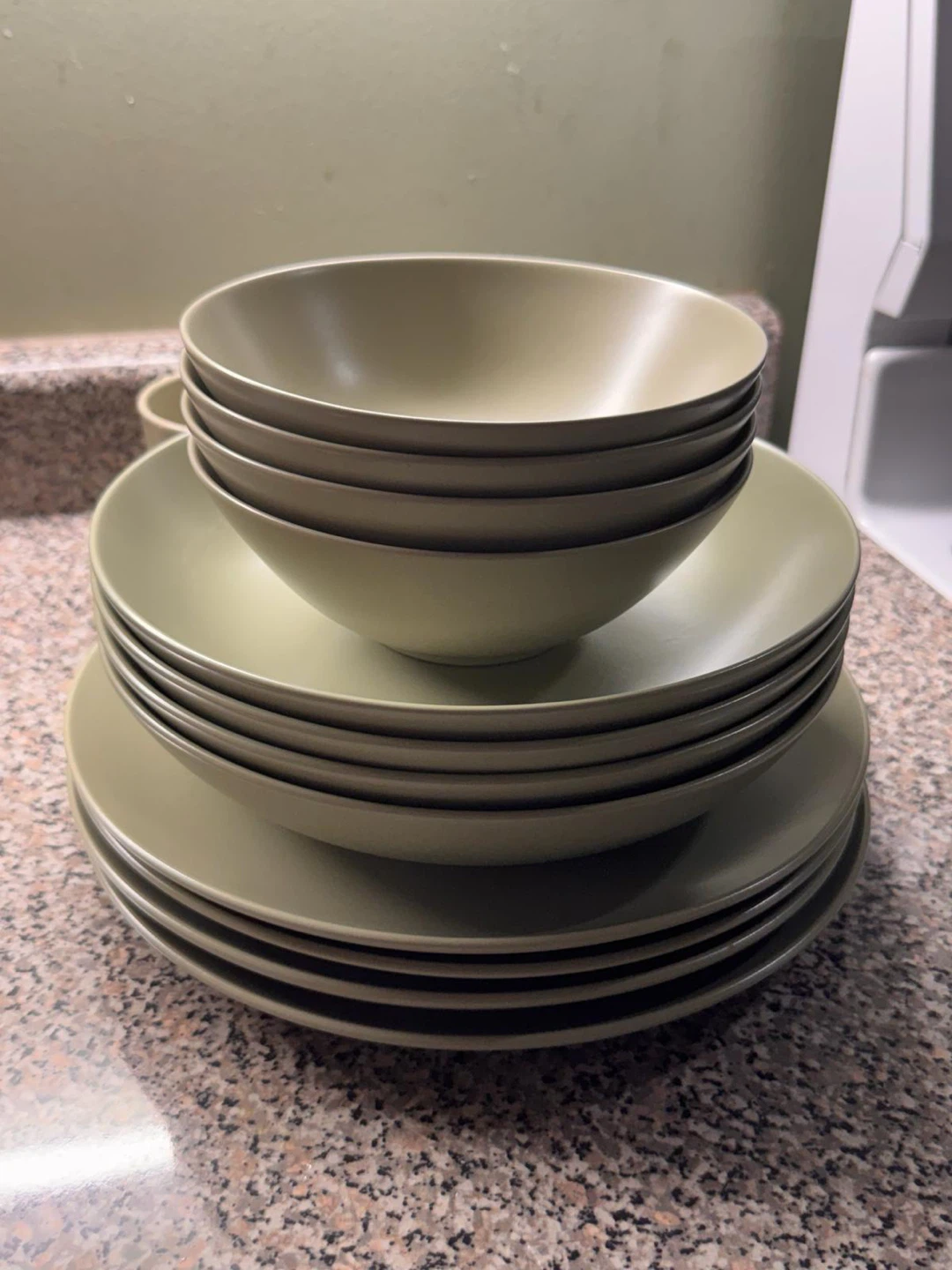 IKEA Dinnerware Set - photo 4