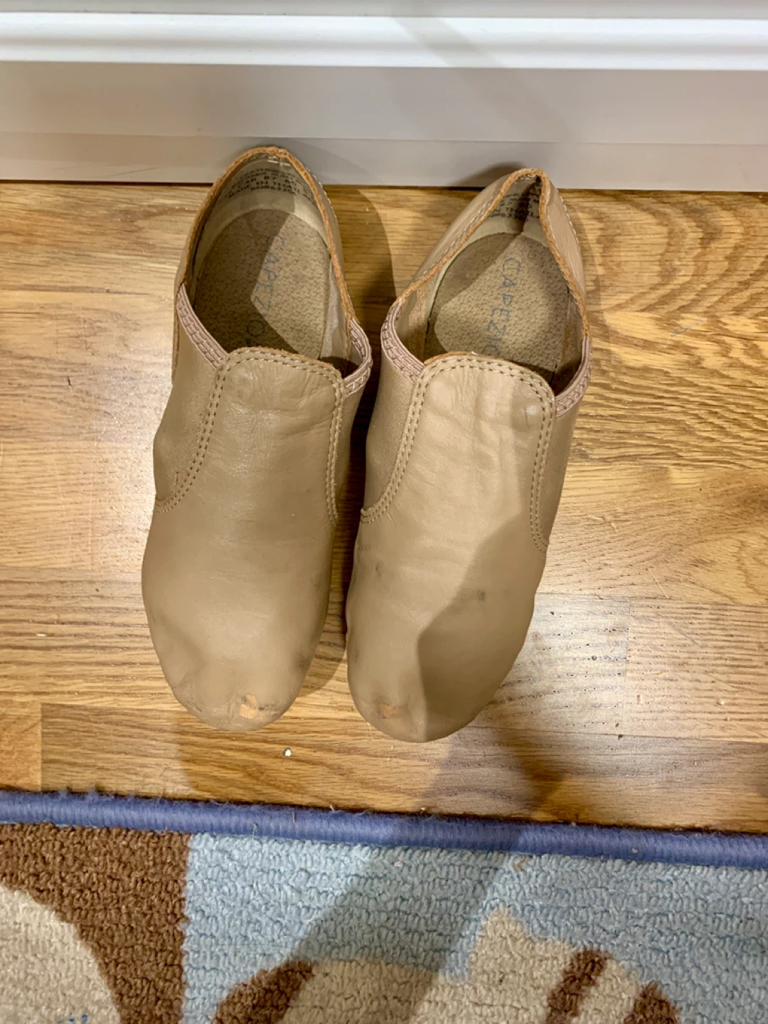 Capezio Tan Leather Jazz Shoes Size 5 1/2 M - photo 3
