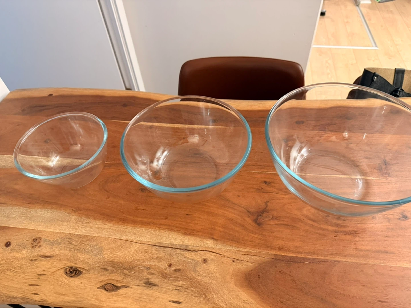 Set of 3 Glass Mixing Bowls - photo 2