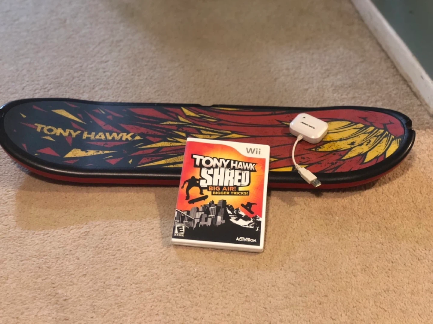 Tony Hawk Shred Skateboard Controller with Wii Game - photo 3