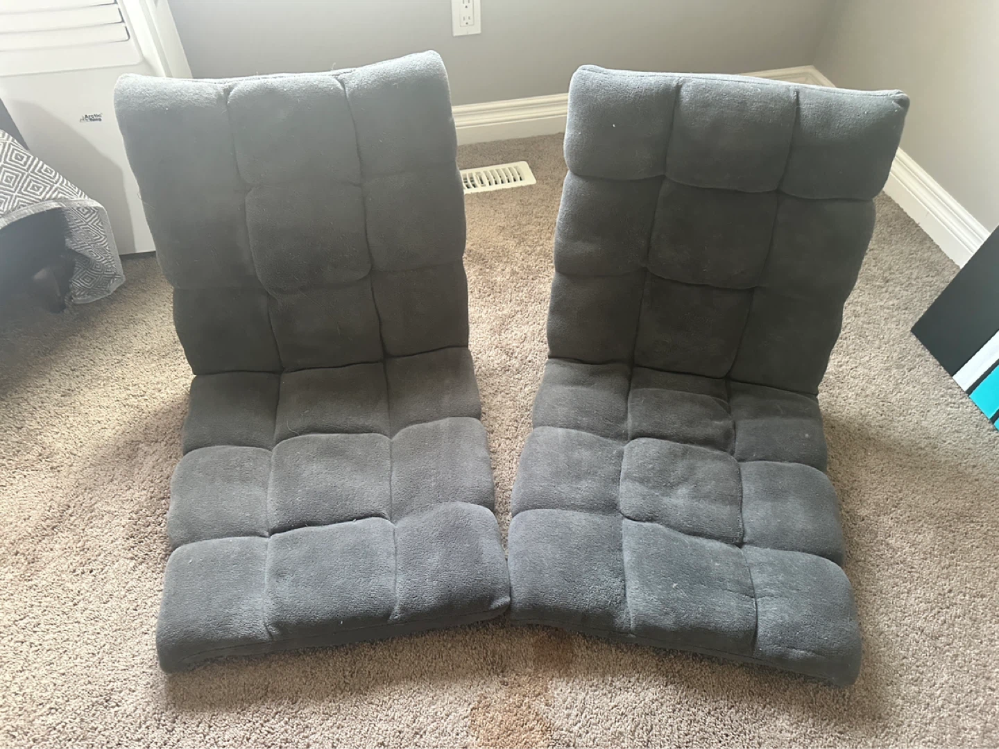 Adjustable Floor Seats (Set of 2)