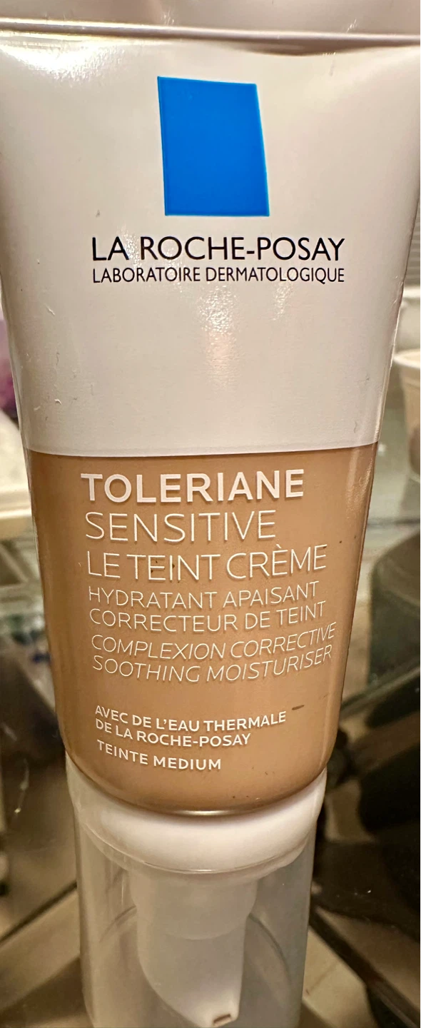 La Roche Posay Medium Tint sensitive skin moisturizer