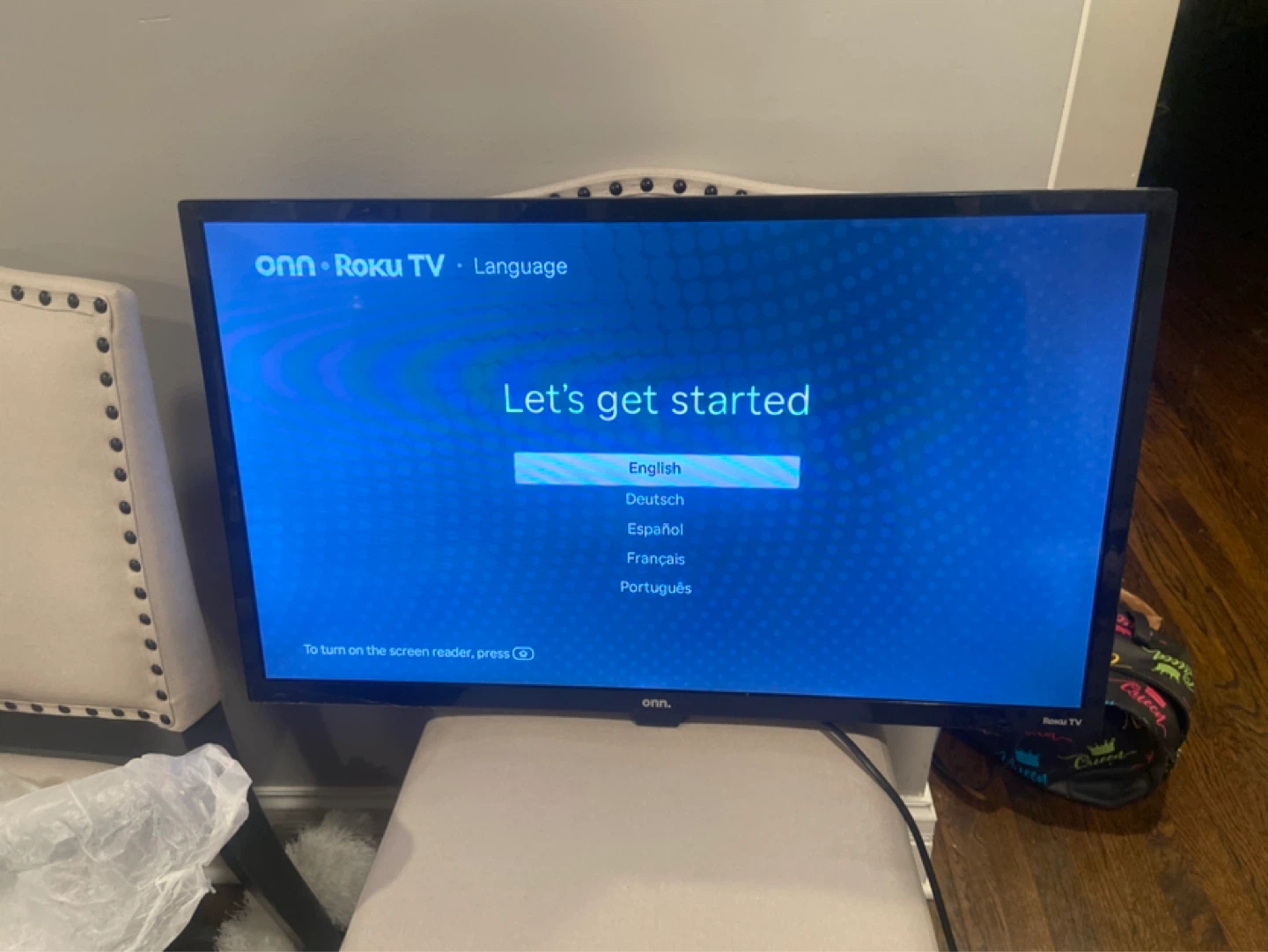 Onn Roku TV 32-inch HD Smart TV - photo 2