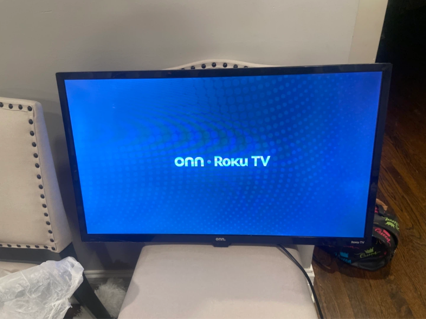 Onn Roku TV 32-inch HD Smart TV