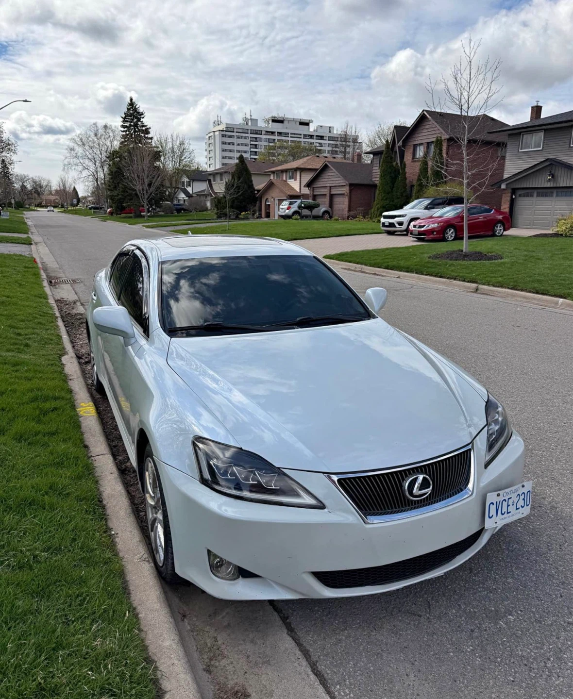 2007 Lexus IS 350 AWD Sedan - photo 4