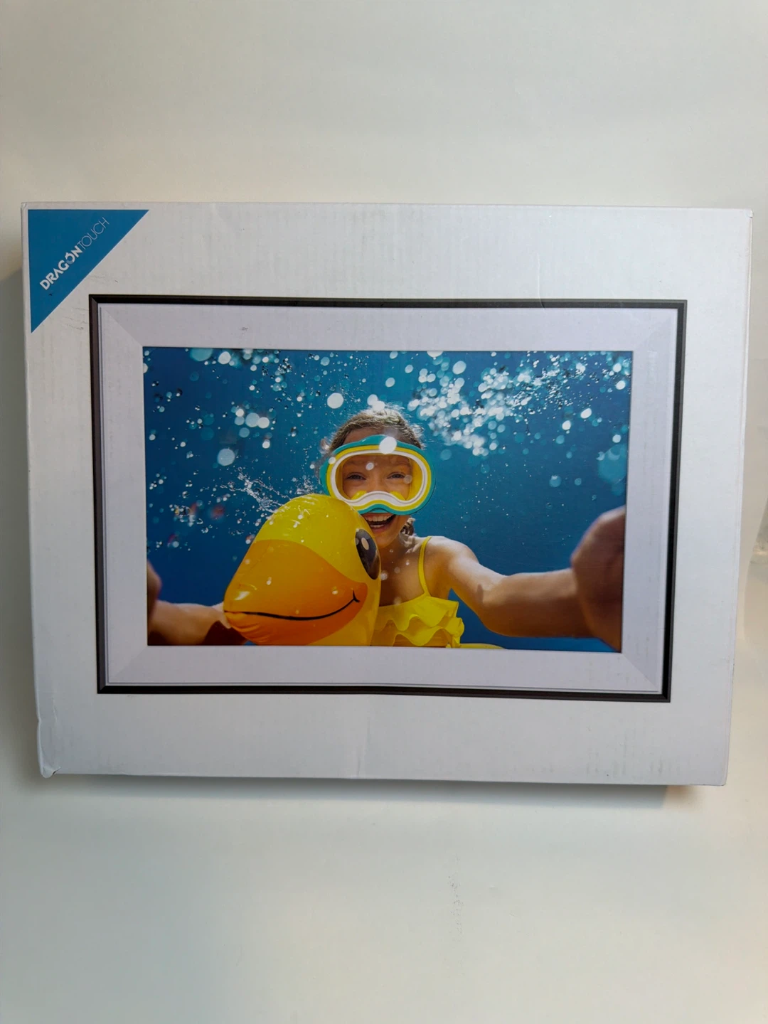 Dragon Touch Modern 10 Charm Digital Photo Frame
