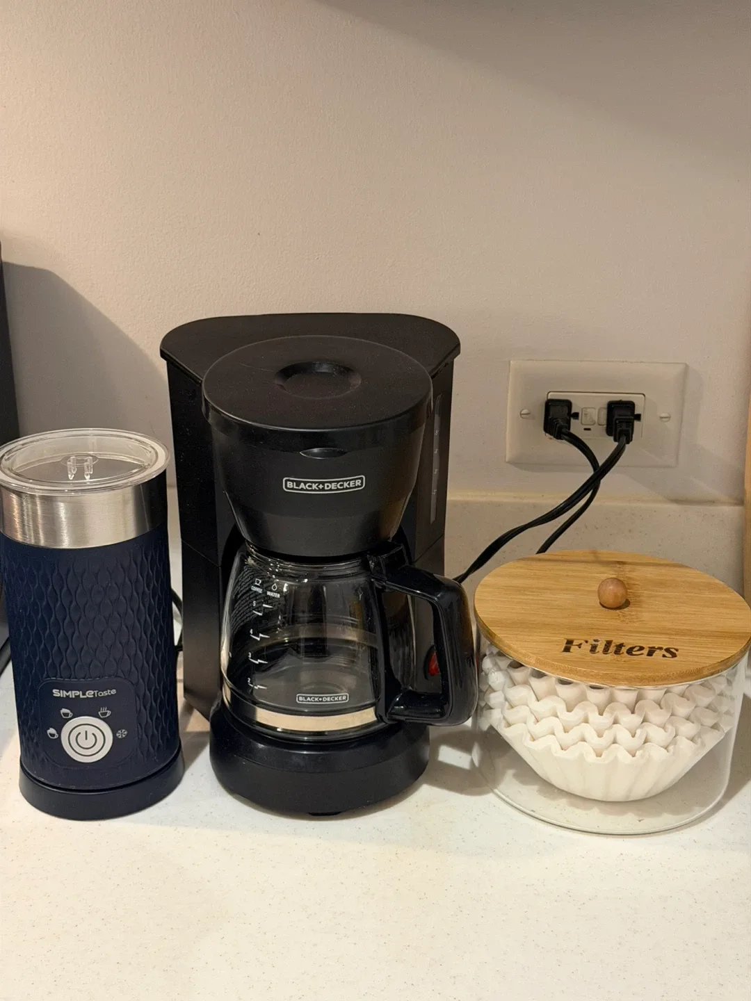 BLACK+DECKER 5-Cup Coffee Maker & Milk Frother/steamer