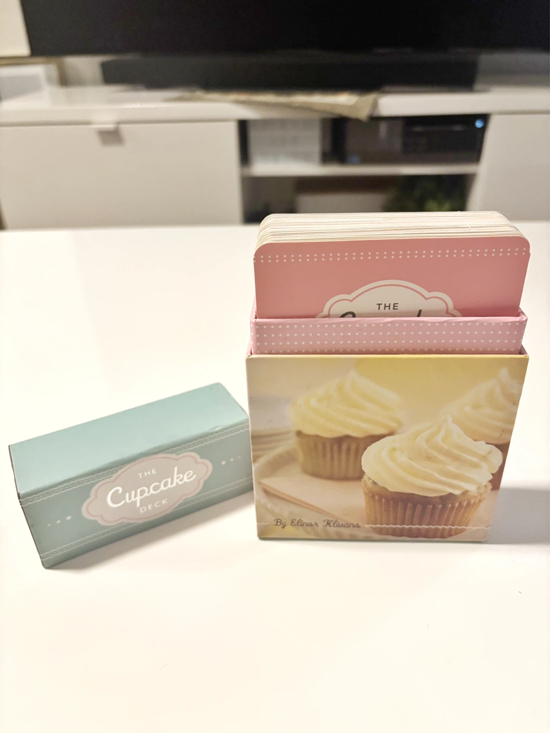 The Cupcake Deck (25 Recipes) - photo 3