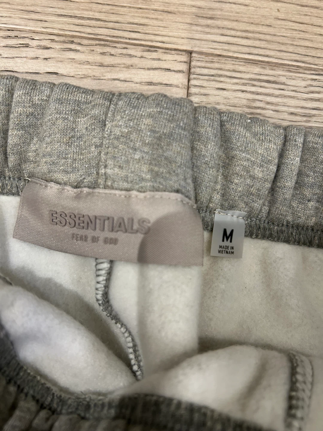 ESSENTIALS Fear of God Sweatpants Grey Size Medium - photo 2