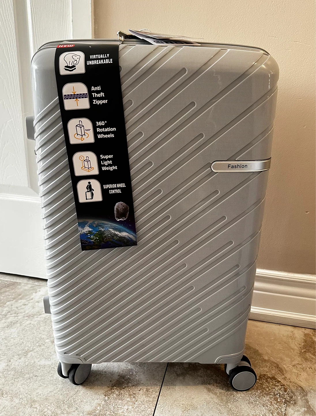 Carry on and size 24 Fashion Suitcase - Virtually Unbreakable - photo 5