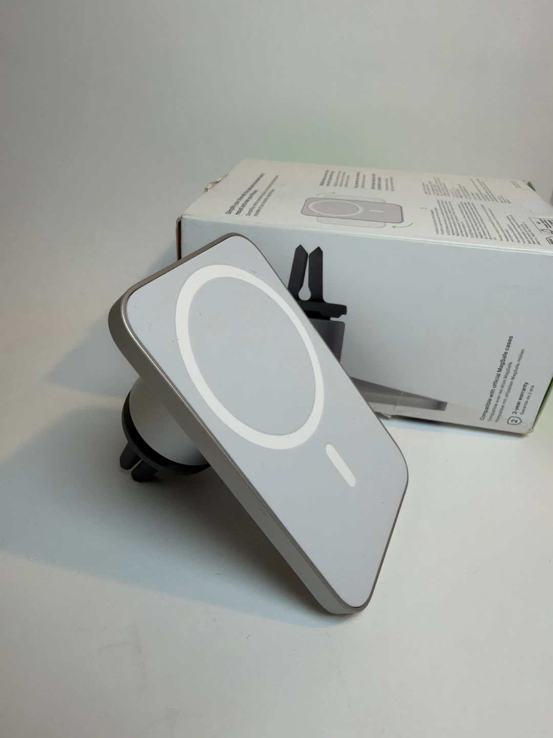 Belkin MagSafe Car Vent Mount