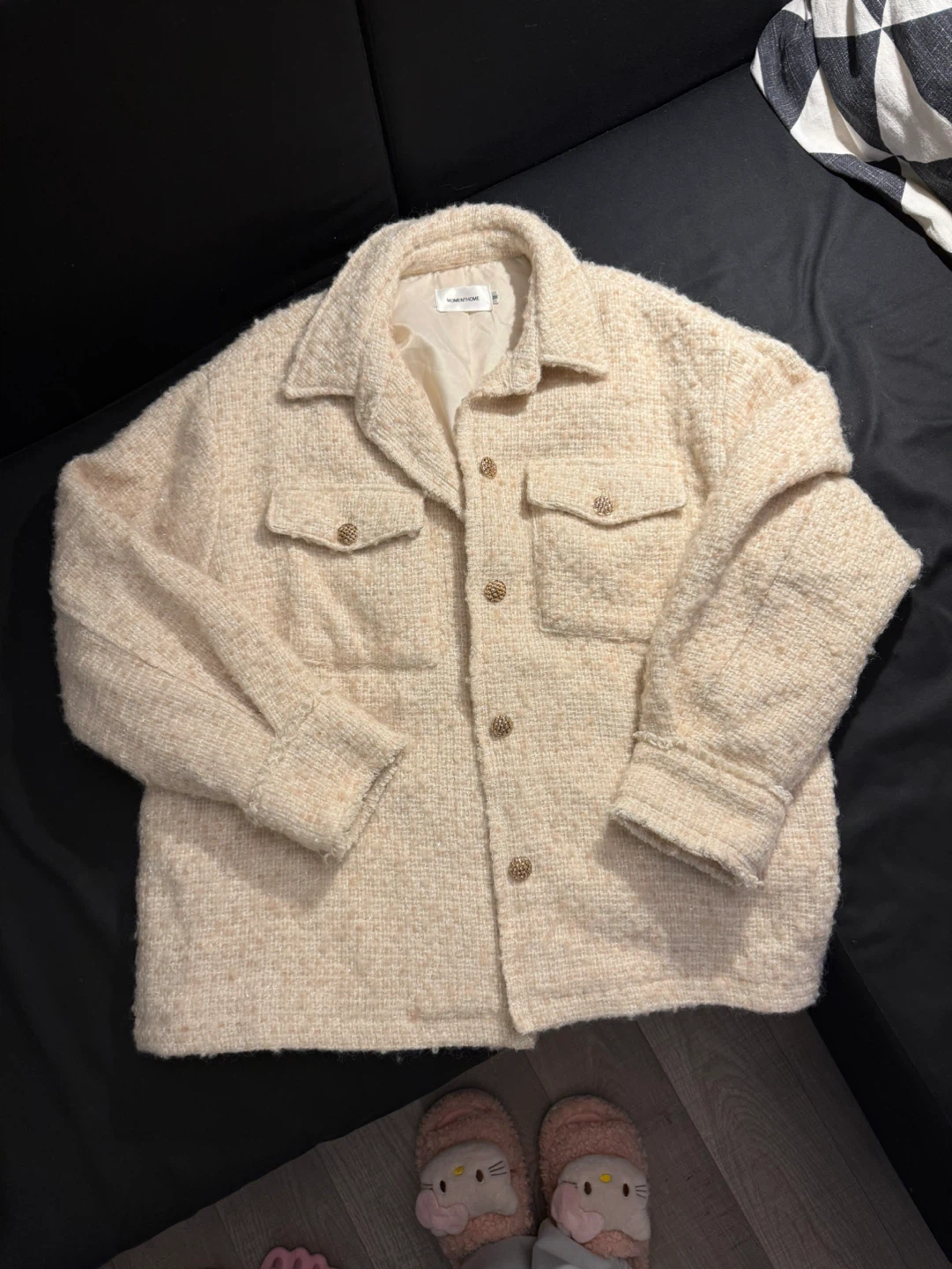 Cream Tweed Chanel Style Spun Gold Button-Up Jacket - photo 2