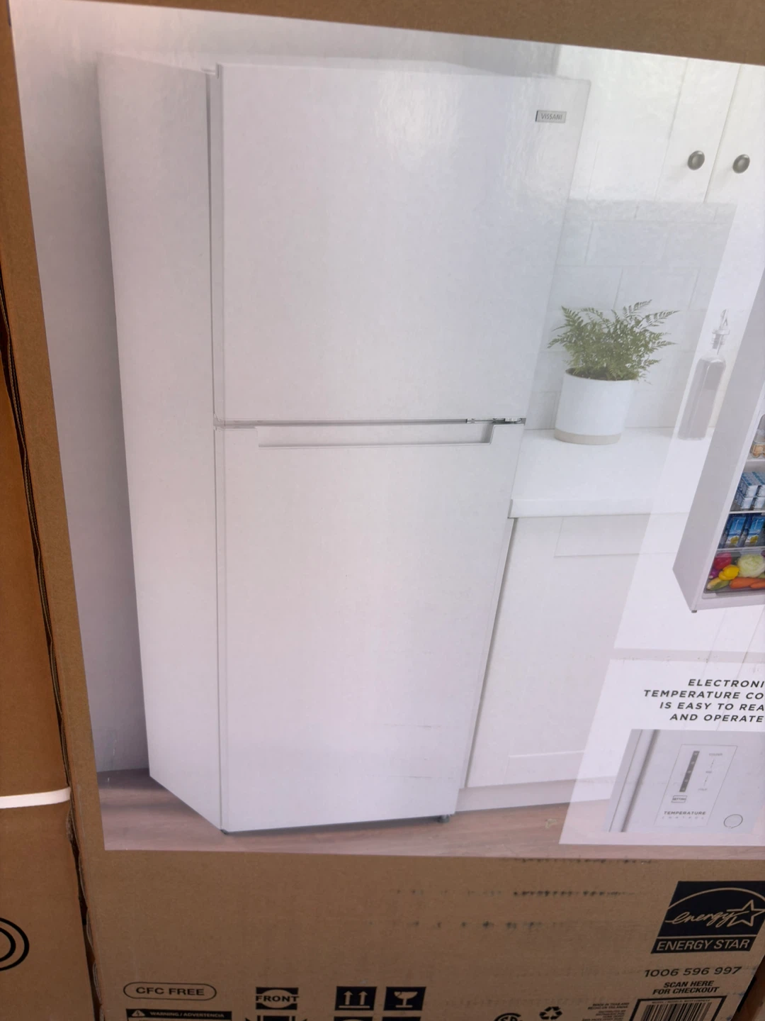 Vissani 10.1 cu. ft. Top Freezer Refrigerator - White
