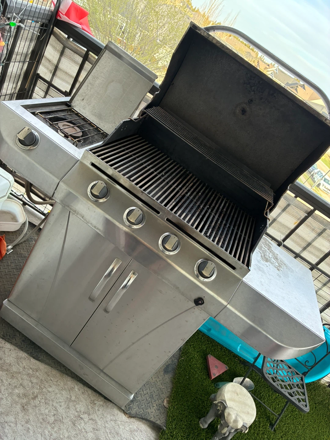 Char-Broil Commercial Series 4-Burner Gas Grill - photo 4