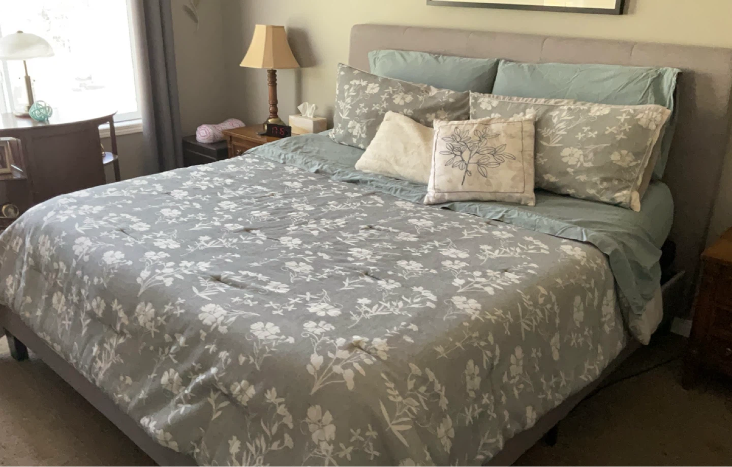 Kingsize adjustable bed