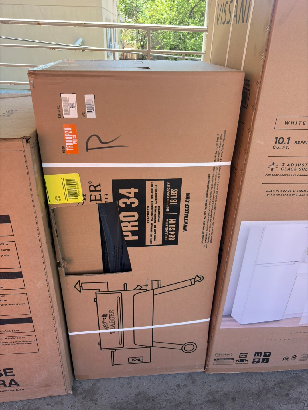 Traeger Pro 34 Pellet Grill and Smoker in Bronze - photo 3