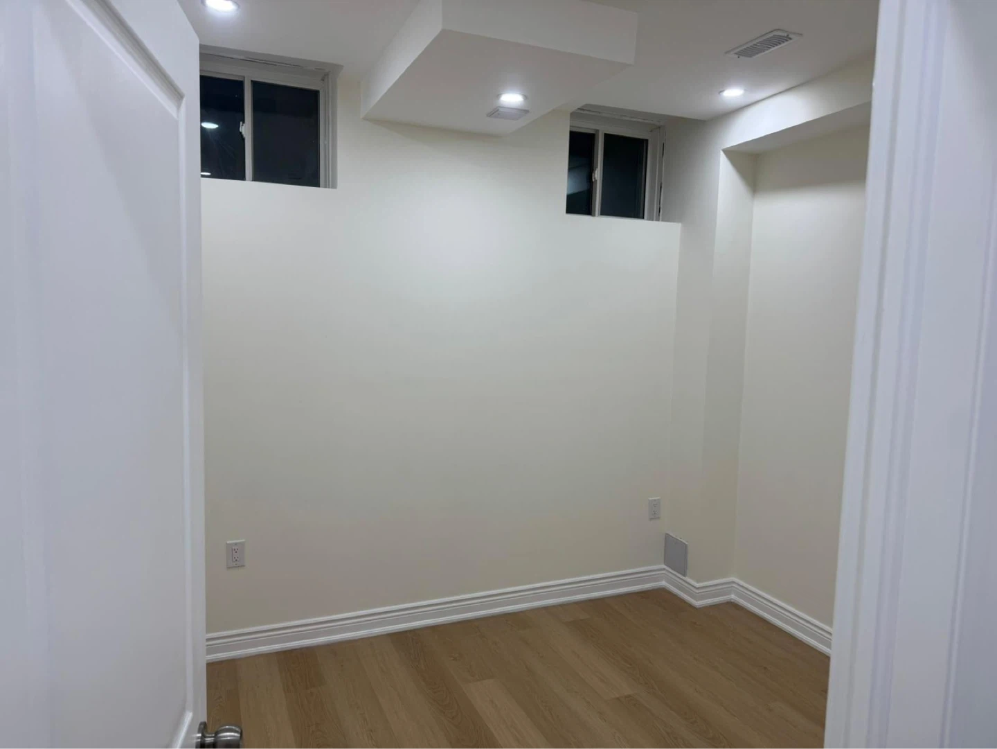 Renovated Basement Apartment for Rent - photo 5
